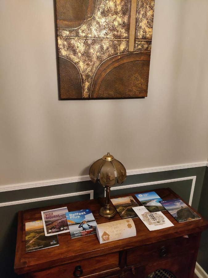 Brads Place -Ballymena Central-New Managent-Fidelity Llc Newly Renovated Welcome Homestay *